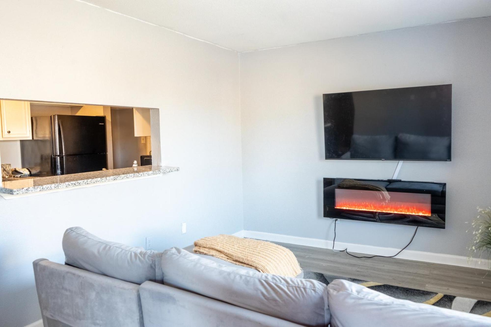 Daire Echelon Oasis On Fleming Drive Modern Comfort & Smart Living